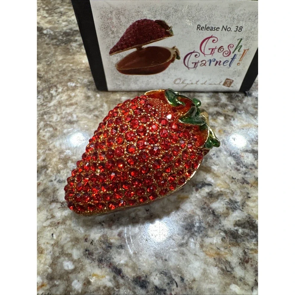 Objet D'Art #38 GOSH GARNET!‎ strawberry Blinged Hinged Trinket Box